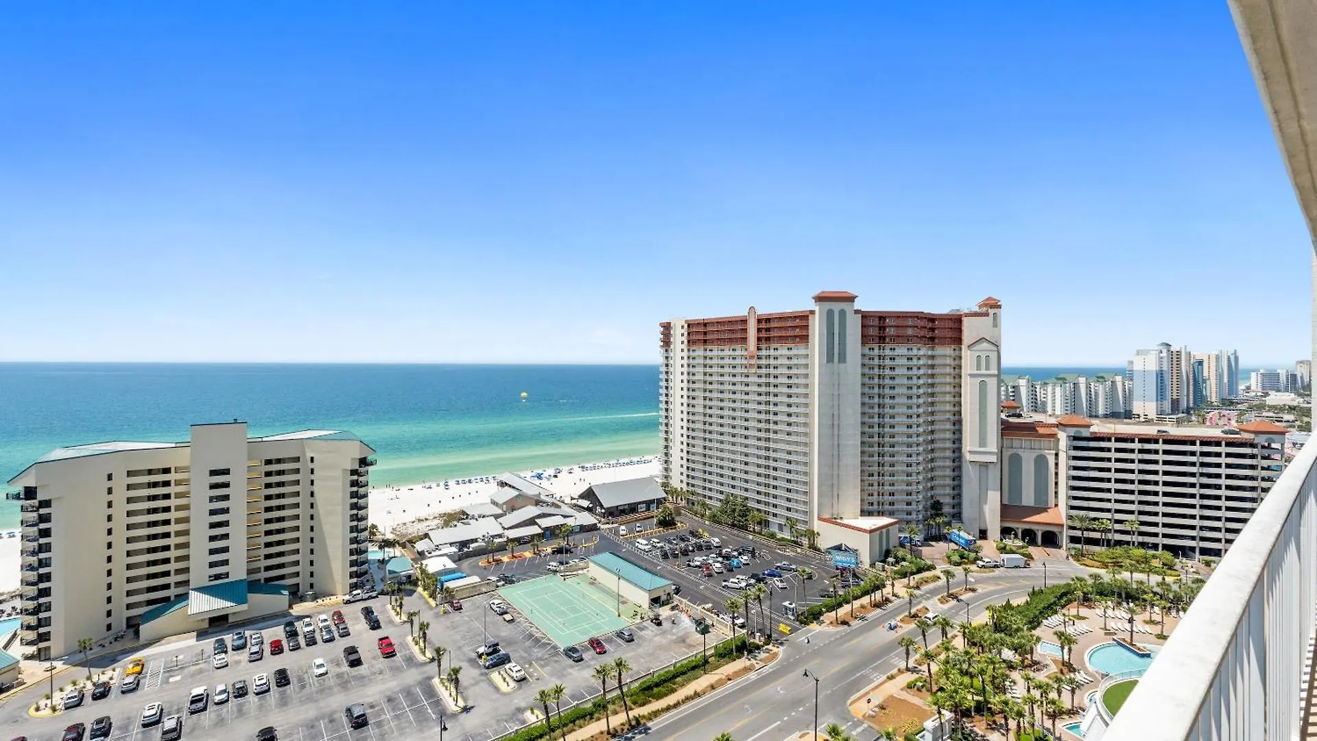 Apartment Laketown Wharf Resort By Panhandle Getaways Panama City Beach