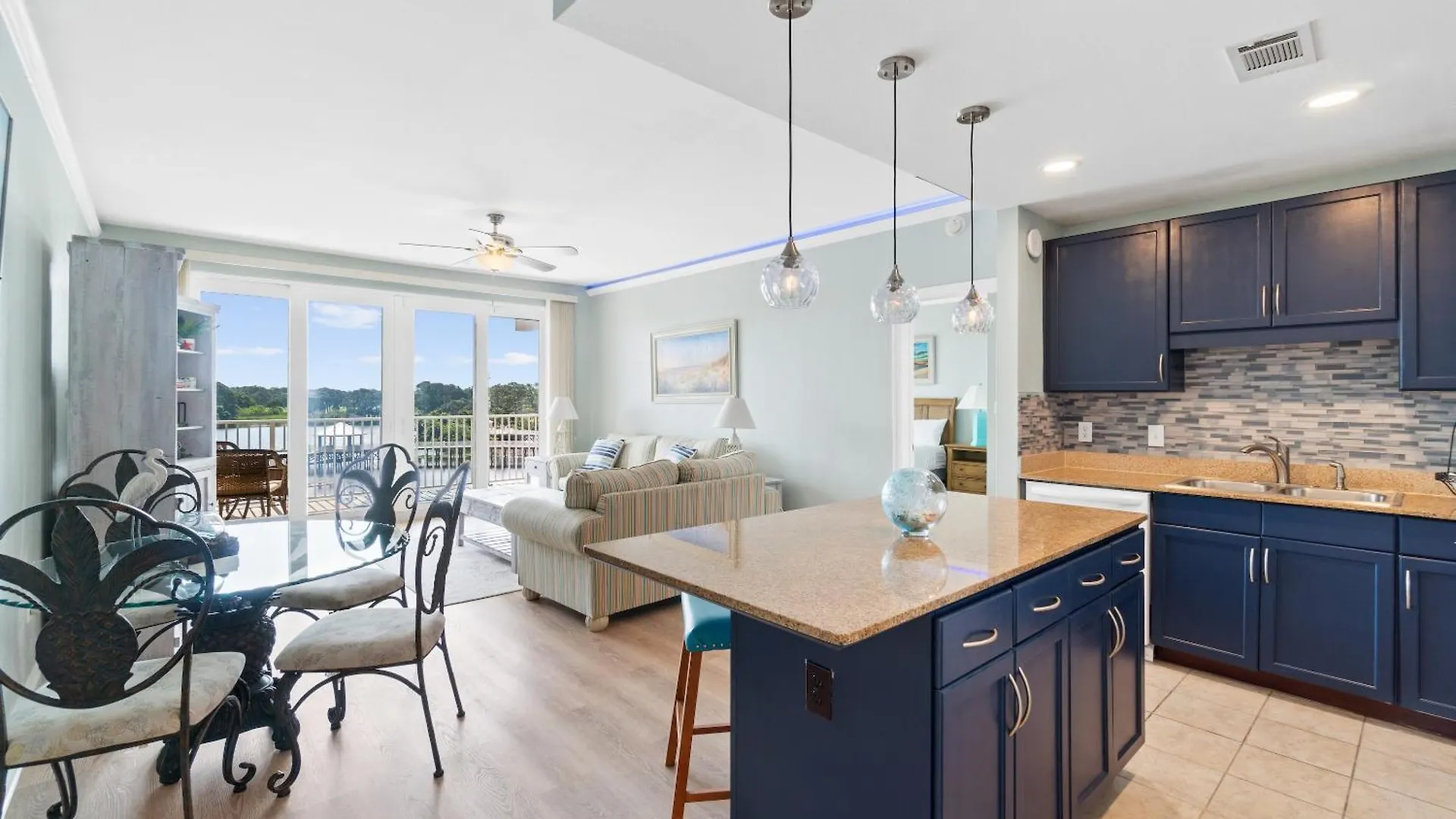 Apartment Laketown Wharf Resort By Panhandle Getaways Panama City Beach