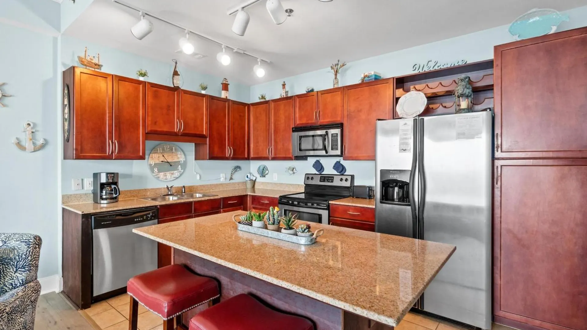 Apartment Laketown Wharf Resort By Panhandle Getaways Panama City Beach United States