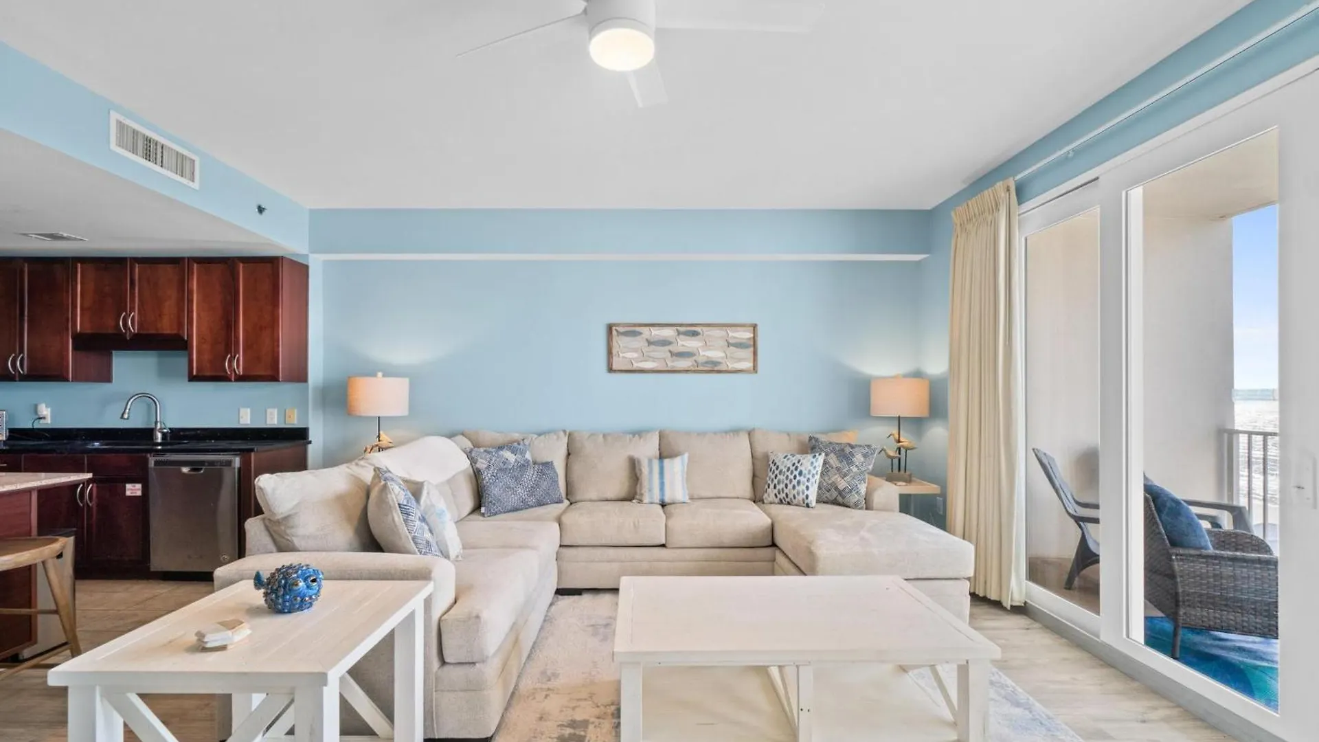 Apartment Laketown Wharf Resort By Panhandle Getaways Panama City Beach