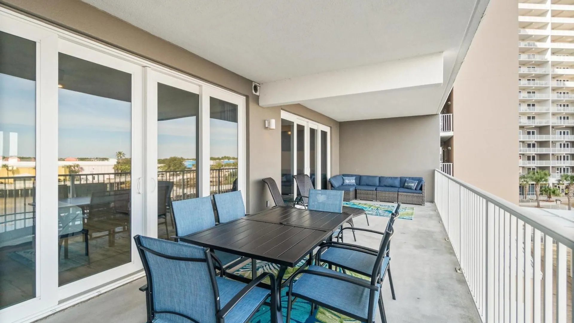 Laketown Wharf Resort By Panhandle Getaways Panama City Beach Apartment