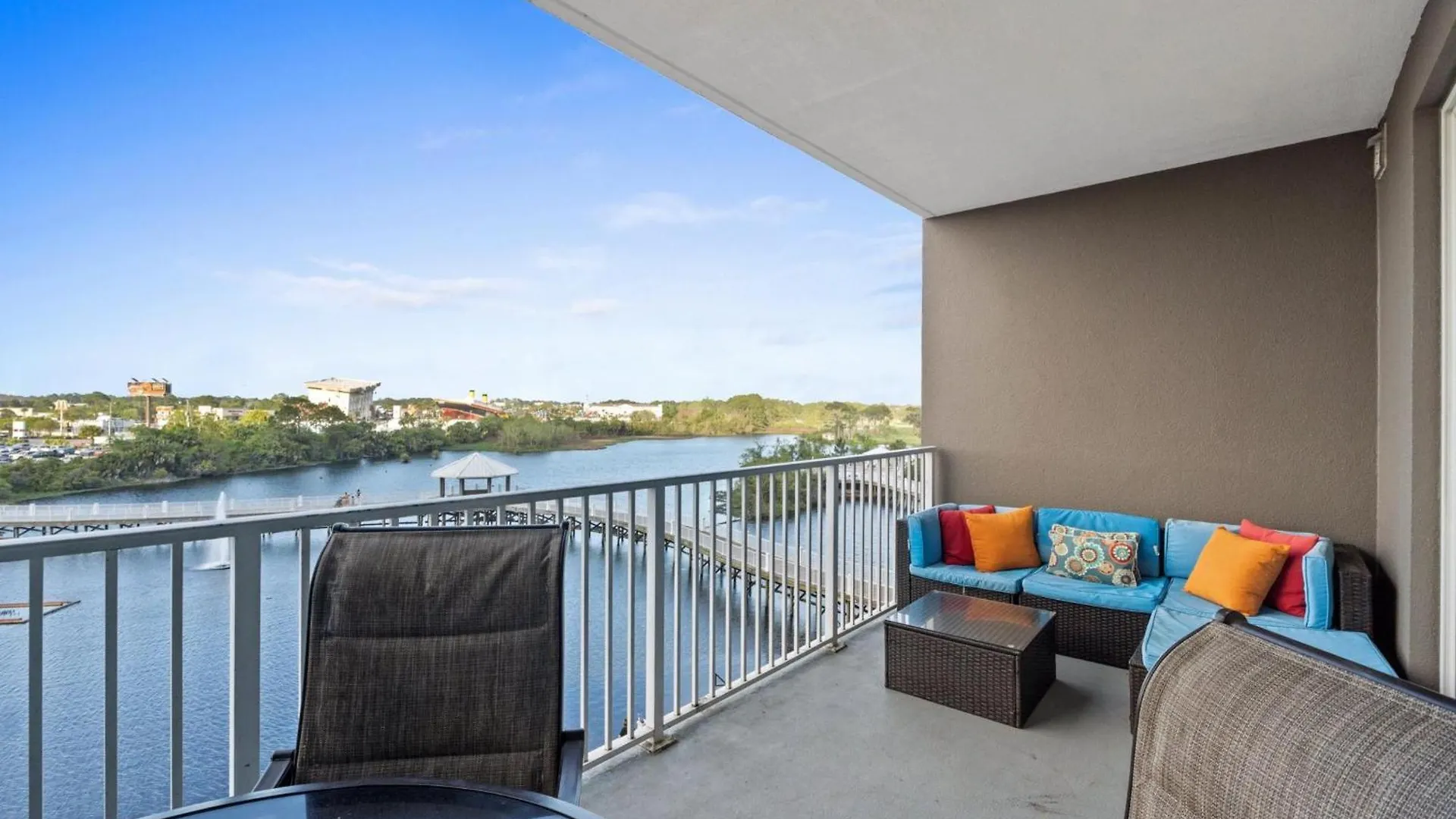 Apartment Laketown Wharf Resort By Panhandle Getaways Panama City Beach United States