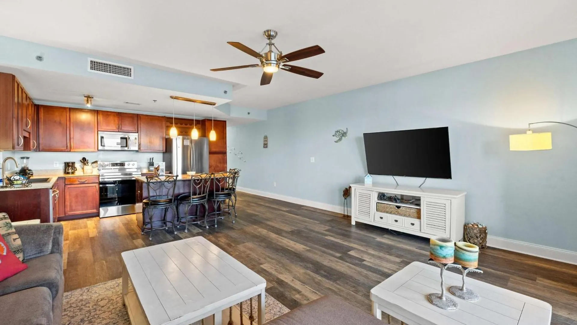 Laketown Wharf Resort By Panhandle Getaways Panama City Beach