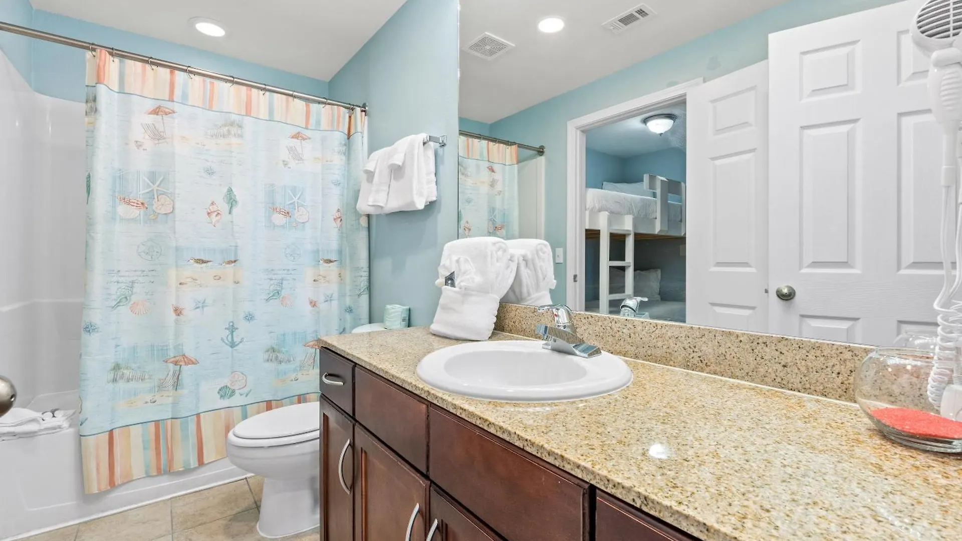 Apartment Laketown Wharf Resort By Panhandle Getaways Panama City Beach