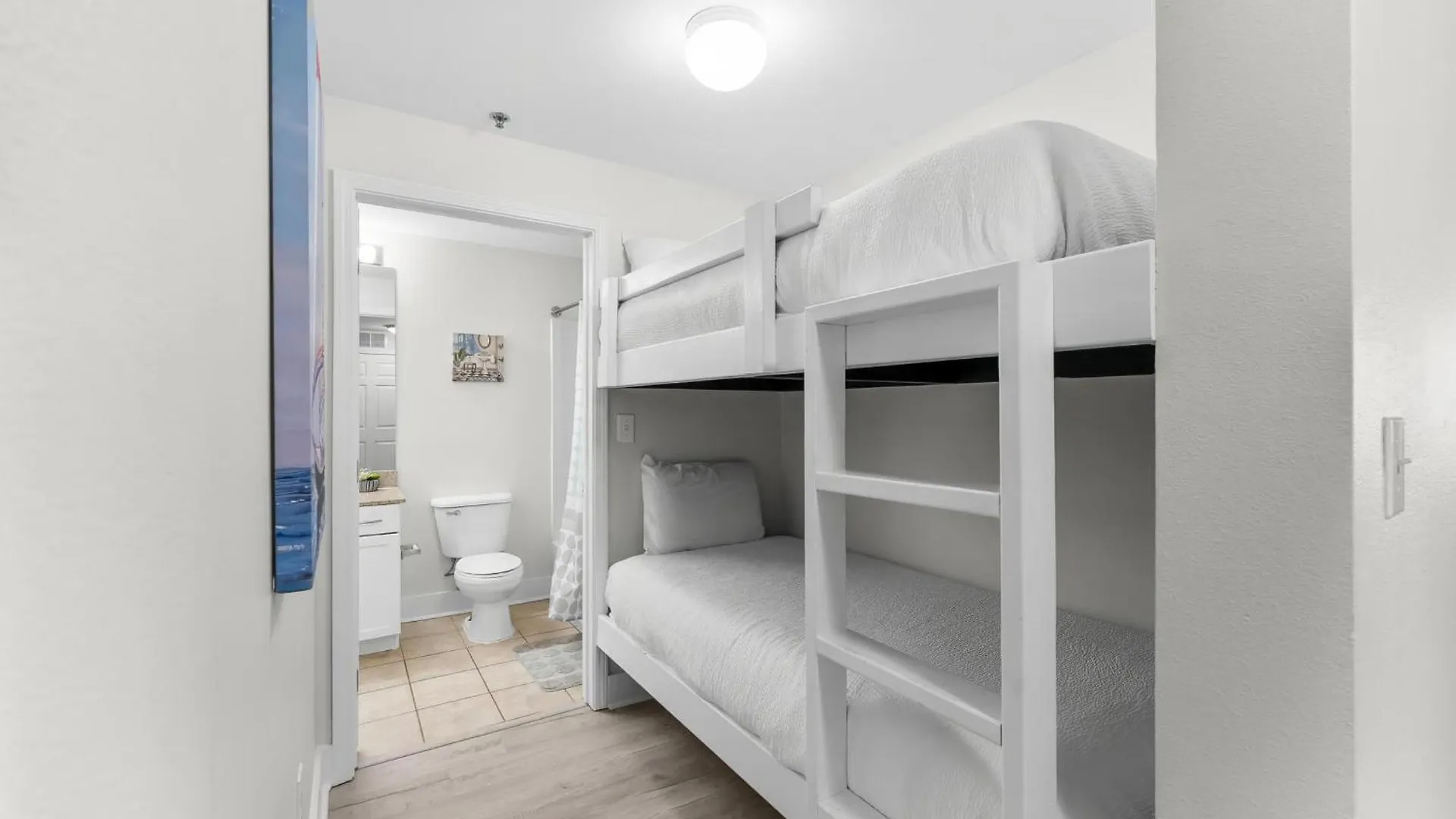 Apartment Laketown Wharf Resort By Panhandle Getaways Panama City Beach